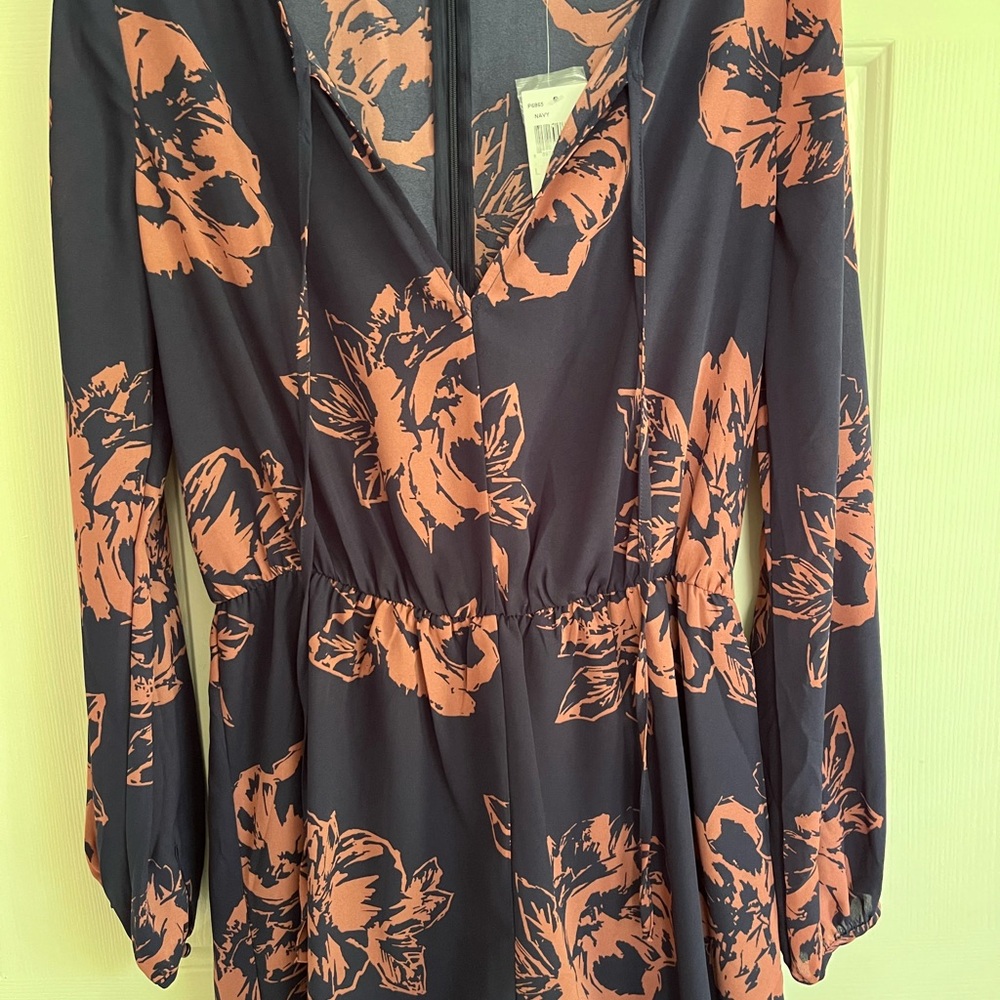 NWT Everly Navy and Pink Floral Romper